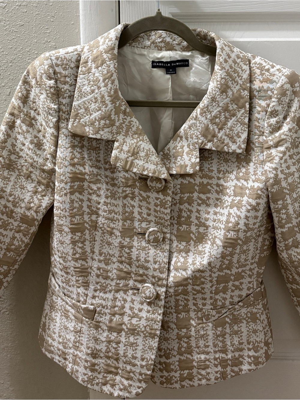 Isabella DeMarco Cream & Tan Textured Blazer